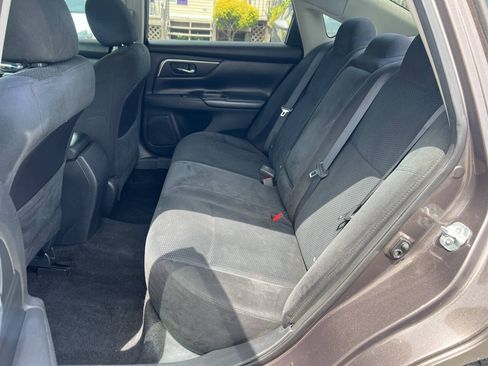 Used 2015 Nissan Altima 2.5 S w/ Power Driver Seat Package FWD image 11
