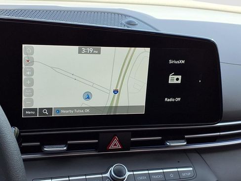 Used 2024 Hyundai Elantra SEL image 24