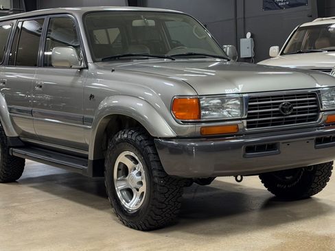 Used 1997 Toyota Land Cruiser AWD/4WD image 2