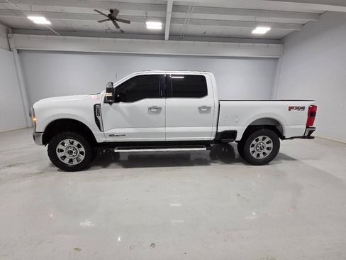Used 2023 Ford F250 Lariat w/ Chrome Package AWD/4WD image 4