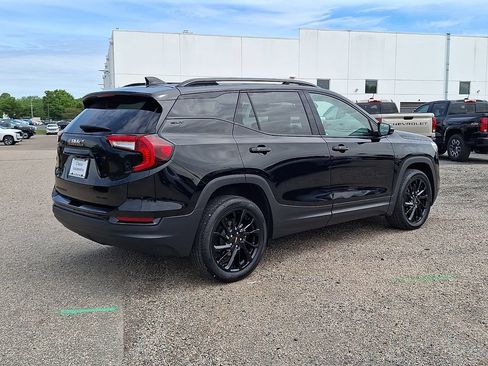 Certified 2023 GMC Terrain SLT w/ Elevation Edition AWD/4WD image 9