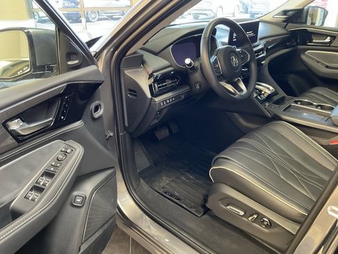 Certified 2025 Acura MDX w/ Advance Package image 10