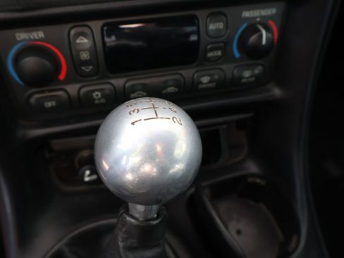 Used 2001 Chevrolet Corvette Base w/ Preferred Equipment Group2 image 24