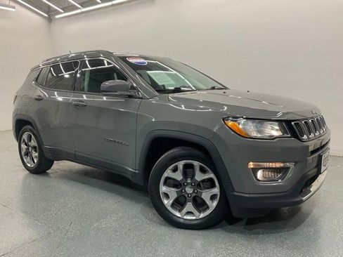 Used 2021 Jeep Compass Limited FWD image 2