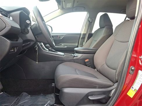 Used 2024 Toyota RAV4 LE image 13