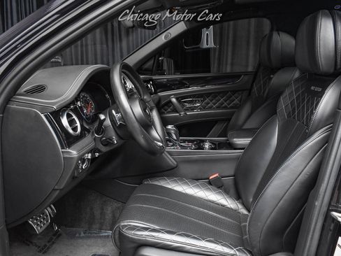 Used 2017 Bentley Bentayga AWD/4WD image 27