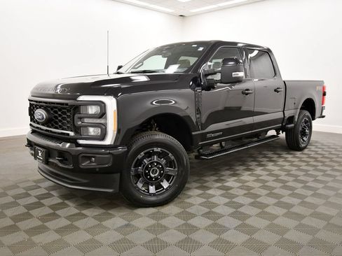 Used 2023 Ford F350 Lariat w/ Lariat Ultimate Package AWD/4WD image 2