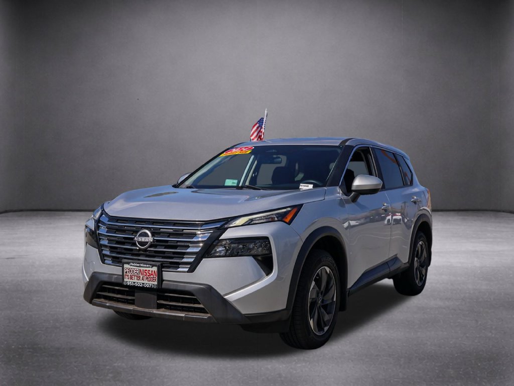 Used 2024 Nissan Rogue SV FWD image 9