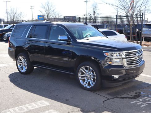 Used 2020 Chevrolet Tahoe Premier w/ Premier Plus Edition image 14