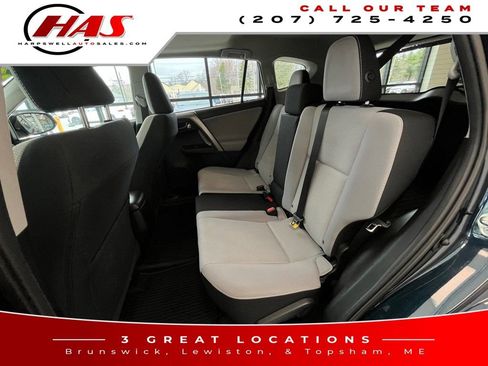 Used 2017 Toyota RAV4 XLE AWD/4WD image 12
