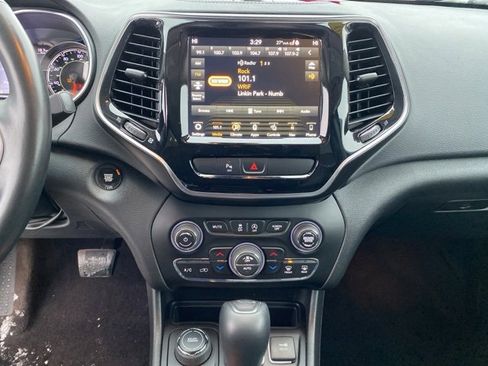 Certified 2019 Jeep Cherokee Limited w/ Trailer Tow Group image 30