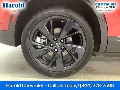 Certified 2025 Buick Envision Sport Touring image 10