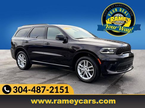 Used 2025 Dodge Durango GT image 1