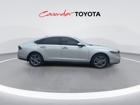 Used 2024 Honda Accord EX image 9