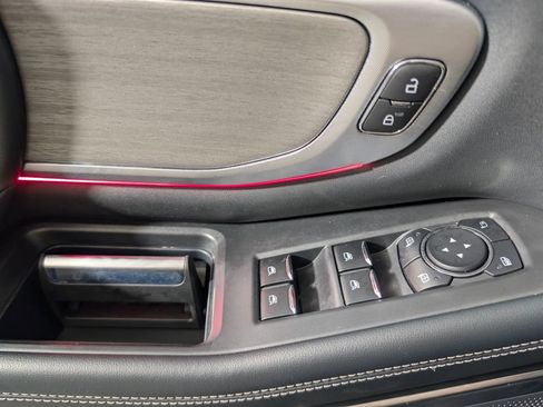 Certified 2025 Ford Expedition Platinum image 29