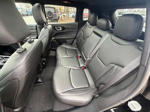 New 2026 Jeep Compass Limited w/ Sun, Sound & Navigation Group image 12
