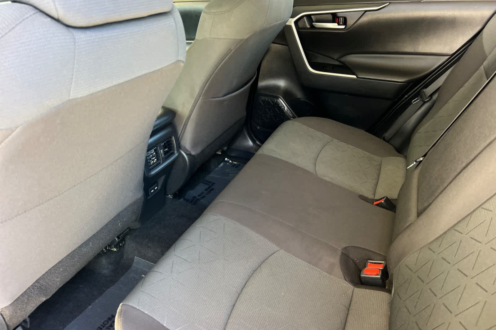 Certified 2024 Toyota RAV4 XLE w/ Convenience Package FWD image 4