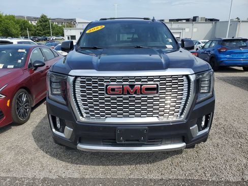 Used 2023 GMC Yukon XL Denali AWD/4WD image 4