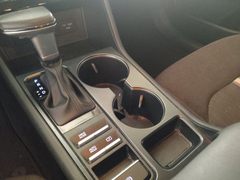 Used 2025 Hyundai Sonata SE FWD image 26