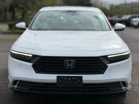 Used 2023 Honda Accord Touring image 8