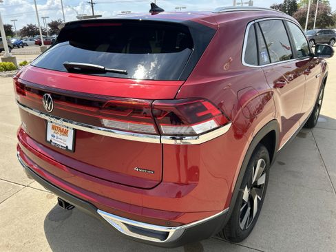 New 2025 Volkswagen Atlas Cross Sport SEL image 4