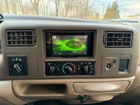 Used 1999 Ford F350 4x4 SuperCab DRW Super Duty image 12