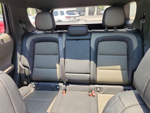 Used 2025 Chevrolet Equinox LT w/ Convenience Package II FWD image 19