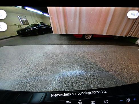 Used 2023 Ford Transit 350 XLT image 6