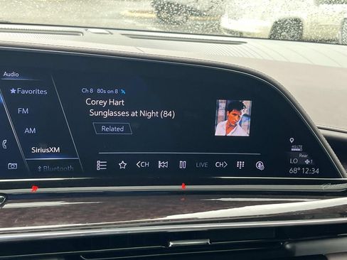 Used 2022 Cadillac Escalade Premium Luxury Platinum image 32