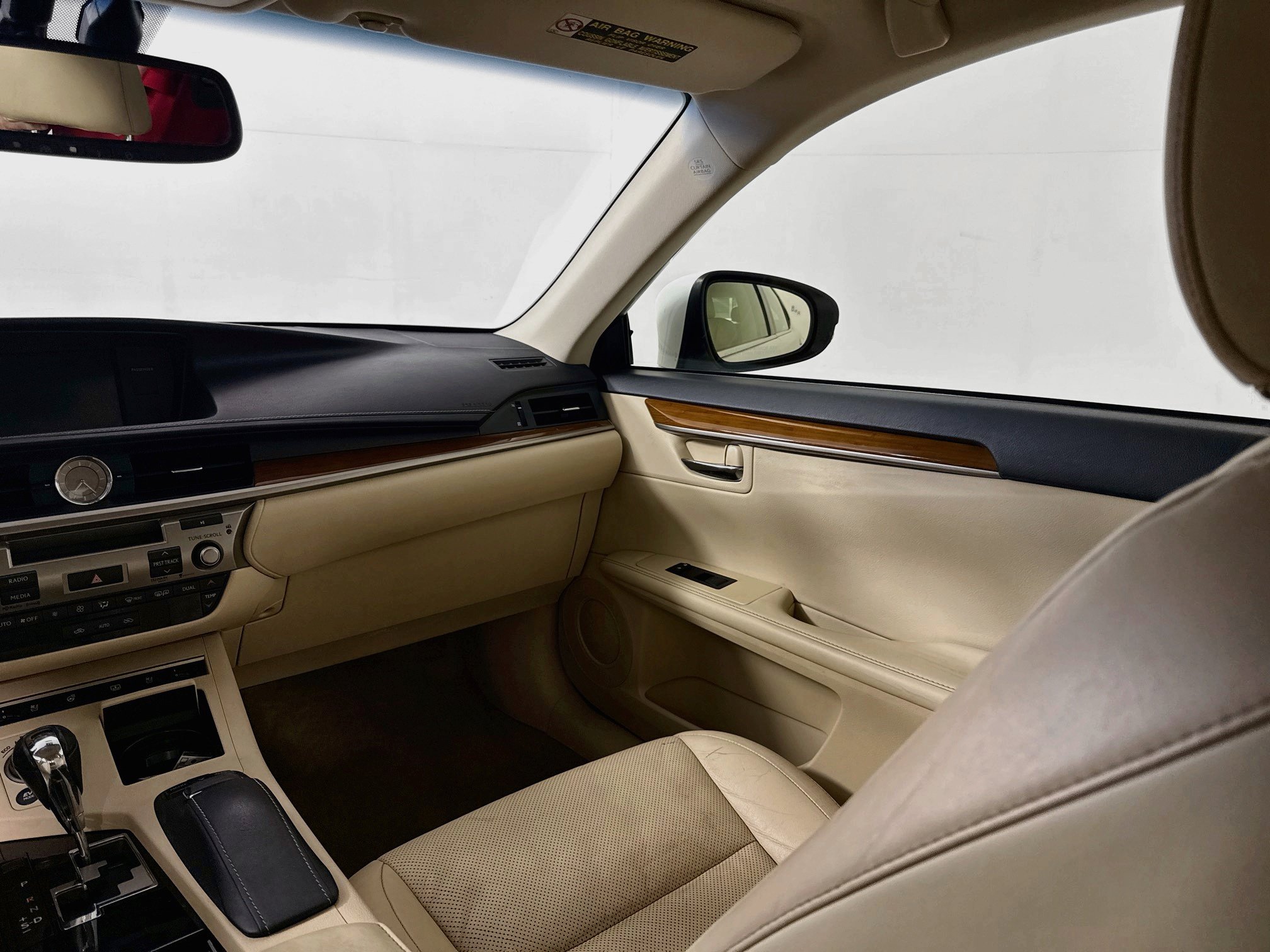 Used 2013 Lexus ES 300h w/ Luxury Pkg FWD image 20