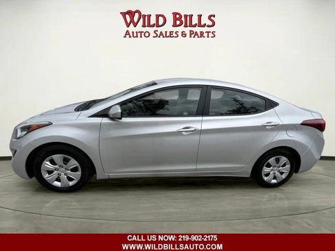 Used 2016 Hyundai Elantra SE FWD image 6