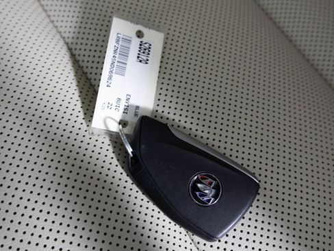 Used 2022 Buick Envision Essence w/ Safety Package image 43