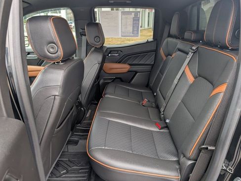 Used 2023 GMC Canyon AT4 w/ AT4 Premium Package image 21