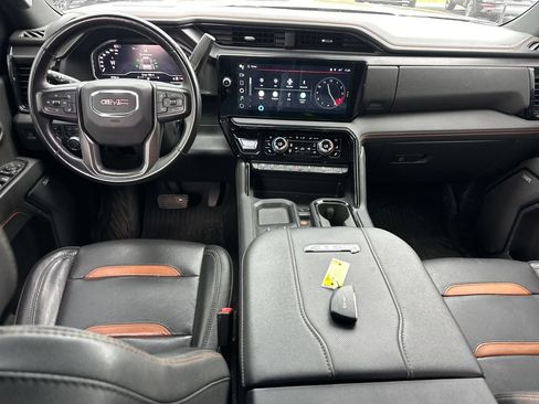 Used 2024 GMC Sierra 2500 AT4 w/ Technology Package AWD/4WD image 18