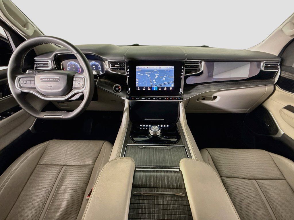 Used 2023 Jeep Wagoneer Series III w/ Convenience Group I RWD image 9