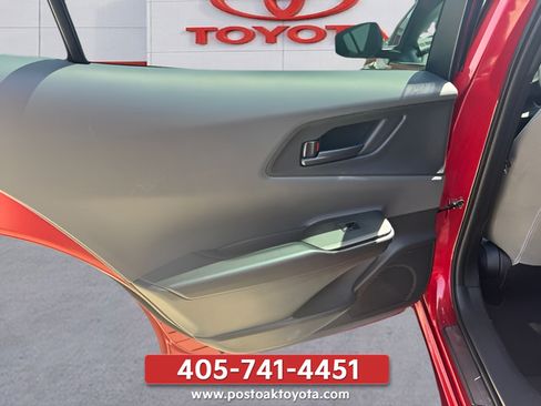 Used 2026 Toyota Prius LE FWD image 24