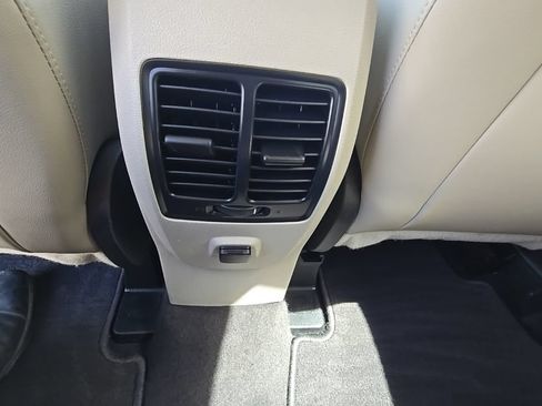 Used 2019 Ford Escape SEL AWD/4WD image 21