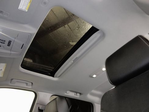 Certified 2017 GMC Sierra 1500 SLT w/ SLT Premium Package image 14