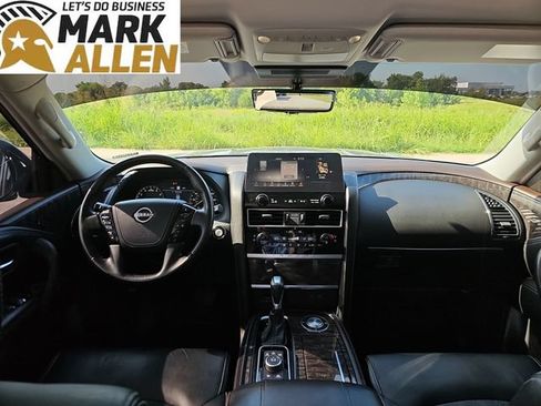 Used 2023 Nissan Armada Platinum w/ Captain's Chairs Package RWD image 19
