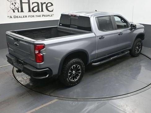 Used 2023 Chevrolet Silverado 1500 ZR2 w/ Technology Package AWD/4WD image 39