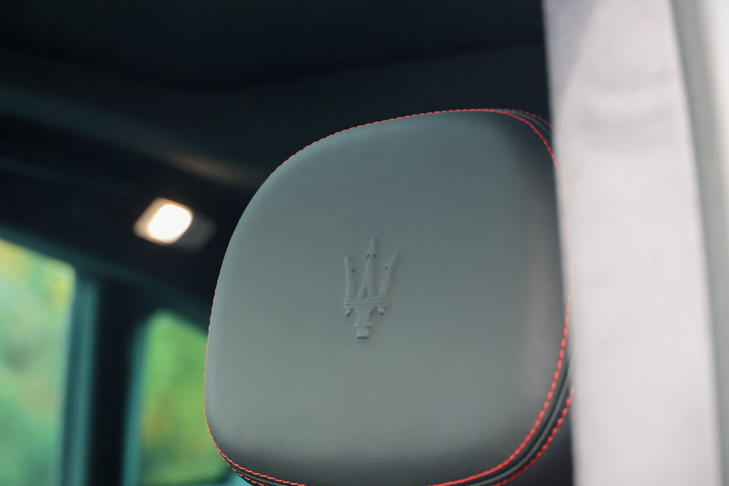 Used 2023 Maserati Levante GT AWD/4WD image 37
