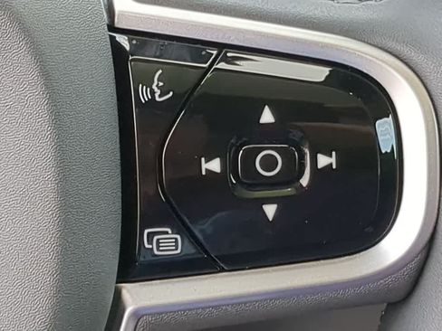 Certified 2026 Volvo XC90 B6 Plus AWD/4WD image 23