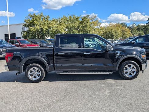Used 2024 Ford F150 XLT image 2