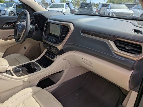 Certified 2023 GMC Acadia Denali w/ Denali Ultimate Package FWD image 32