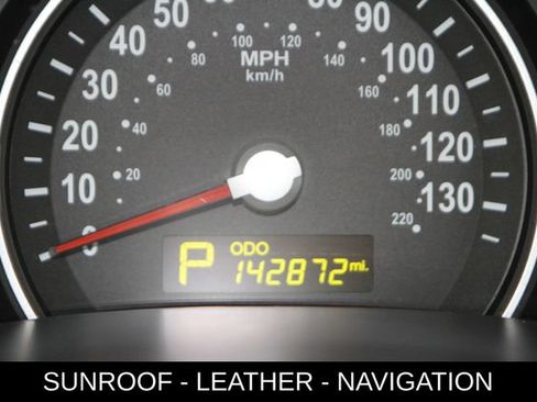 Used 2014 Kia Sedona EX w/ Navigation Package FWD image 18