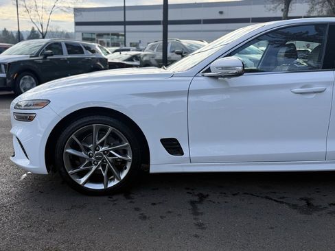 Used 2022 Genesis G70 2.0T image 7