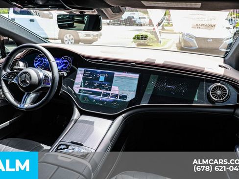 Used 2024 Mercedes-Benz EQE 500 500 Sedan image 31