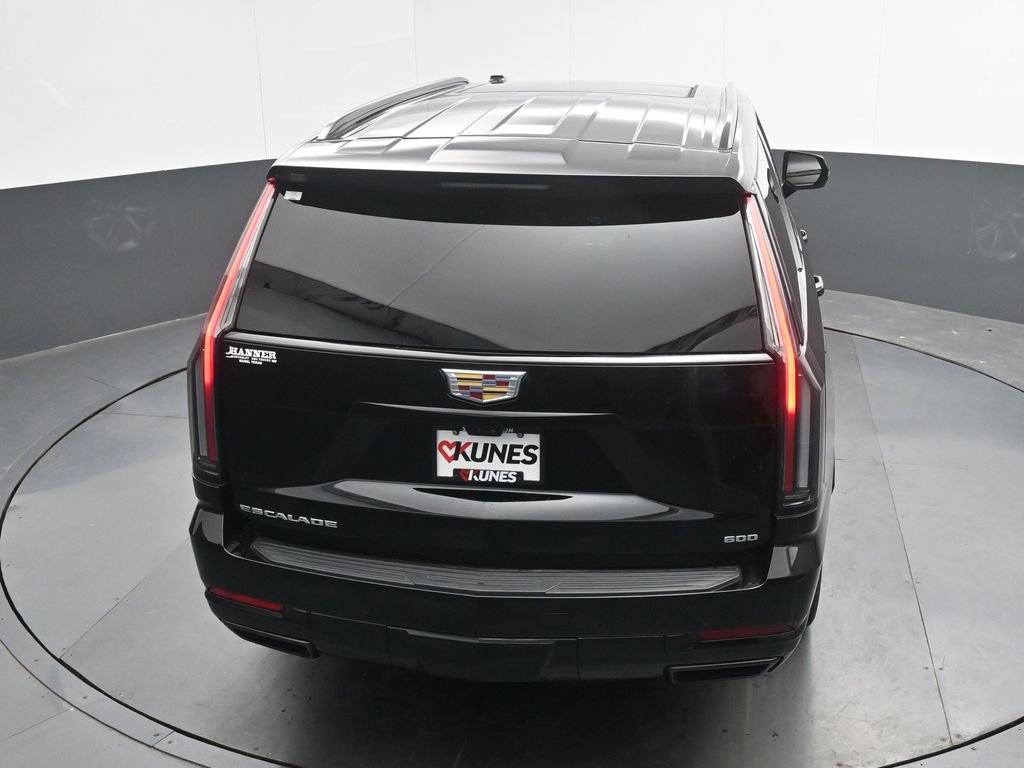 Used 2025 Cadillac Escalade Sport w/ Touring Package AWD/4WD image 31