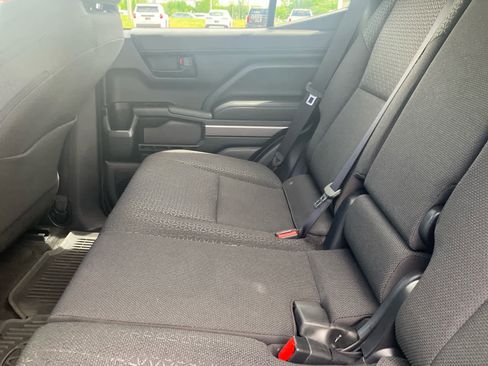 Used 2025 Toyota 4Runner SR5 image 33