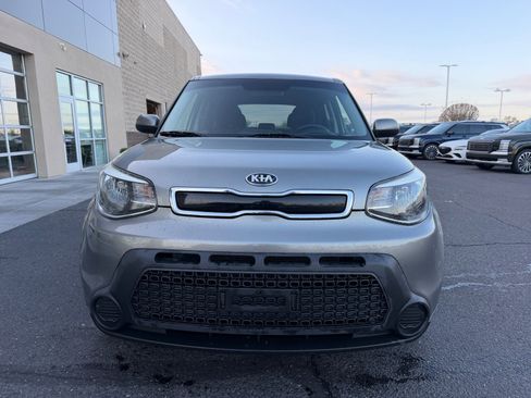 Used 2015 Kia Soul + image 23